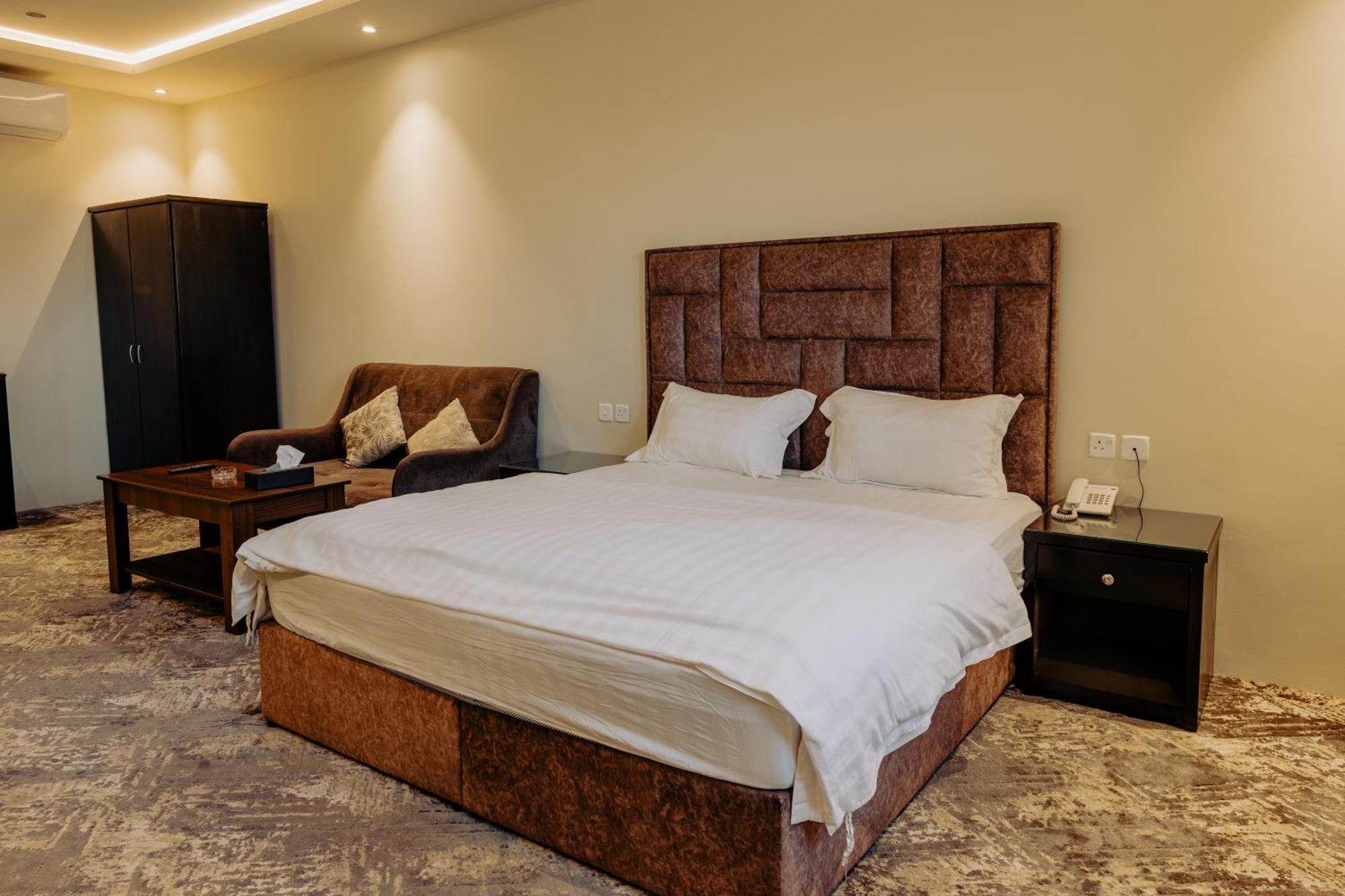Radiha Hotel Suites Al Hawiyah Exterior photo